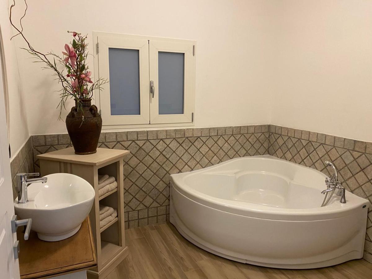B&B Villa Gallo Torre Squillace Exterior photo